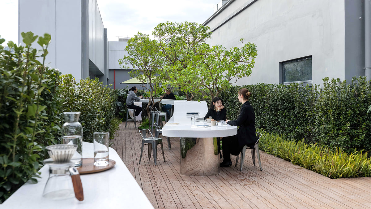Vanke Sky City Patio_Floating Table | UNFOLD PLANE | Archinect