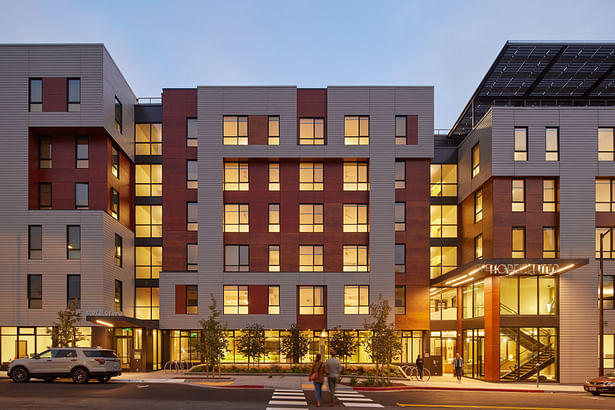 The Hope Center & Berkeley Way Apartments (Photo: Bruce Damonte)