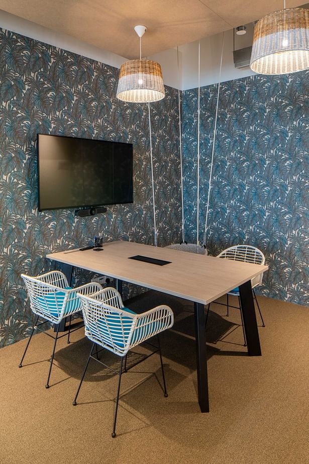 Tropical-chic themed meeting room at PHD - alternative office space interior design