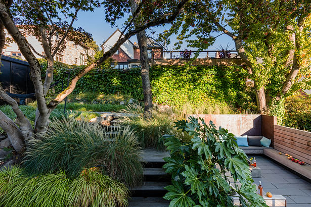 Laurelhurst Hillside Garden (Image: Miranda Estes)