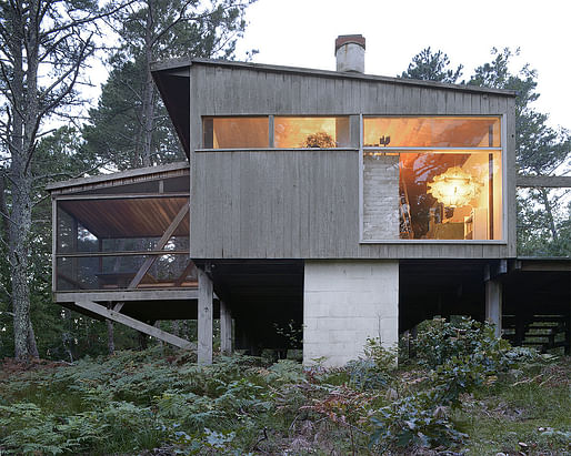 Image: Raimund Koch via <a href="https://www.docomomo-us.org/register/breuer-cottage">Docomomo US</a>