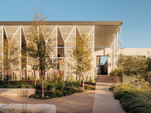 979 Springdale in Austin by Chioco Design. Photo by Chase Daniel 