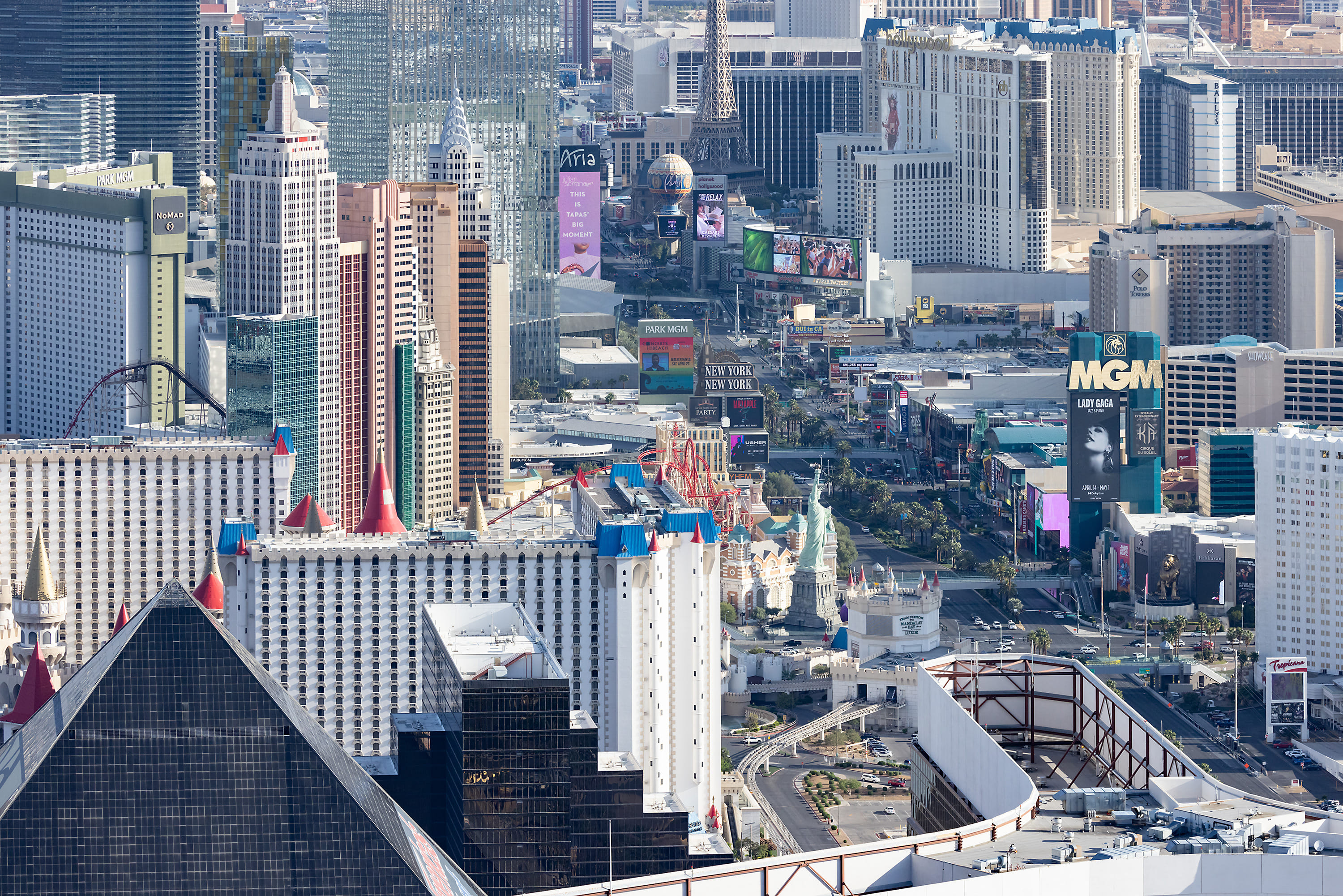 Iwan Baan photography exhibition on Las Vegas and Rome opens at SCI-Arc