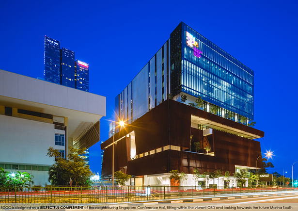 SCCC is designed as a respectful complement of the neighbouring Singapore Conference Hall