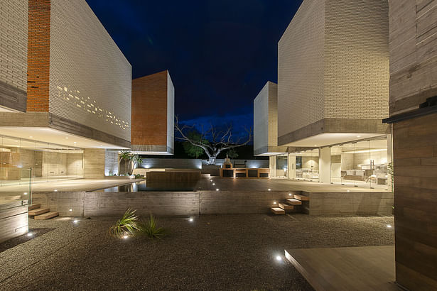 courtyard, pool and terrace / Photographer: Jaime Navarro