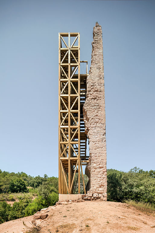 Recovery of Merola's Tower (Spain) by Carles Enrich Studio. Image © Adrià Goula