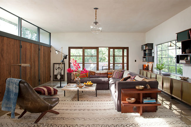 INTERIOR DESIGN - Commune: Renovation and interior design of 1930s modernist-style residence in Silverlake (Los Angeles, California, 2008). Photo: Amy Neunsinger 