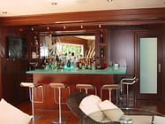 Boat House Bar