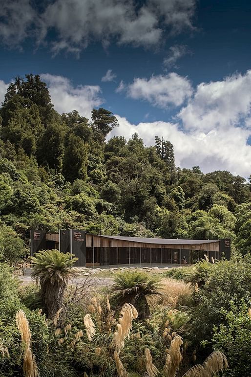 Te Wharehou o Waikaremoana, Tennent+Brown Architects. Photo: Andy Spain.