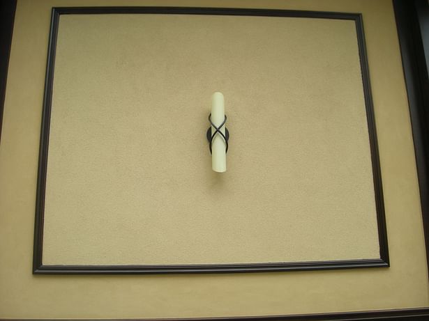 Sconce with up and down lighting