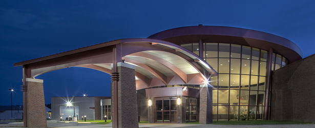 Arbuckle Memorial Hospital exterior