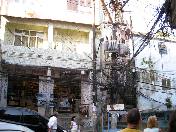 Existing conditions of infrastructure and electricity pirating, Rocinha Favela, Rio de Janeiro (Brazil)