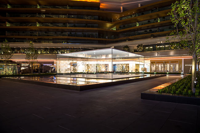 Glass Lantern Apple store, Istanbul, Turkey. Structural Designer: Eckersley O’Callaghan. Photo: Robert S. Donovan.