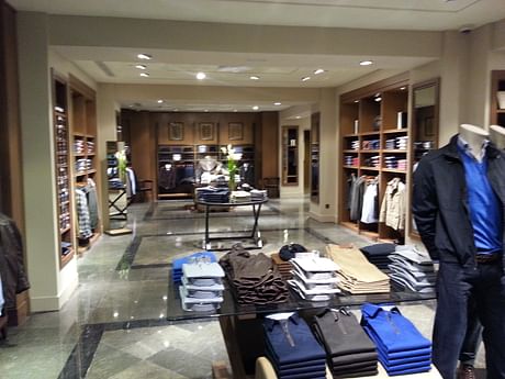 MASSIMO DUTTI - BLUE MALL