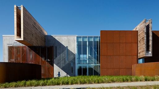 Swenson Civil Engineering Building - University of Minnesota Duluth by Ross Barney Architects. Image credit: Kate Joyce Studios