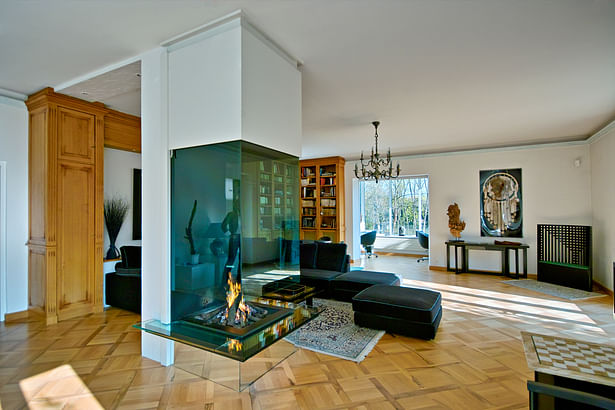 Bloch Design suspended fireplace 4