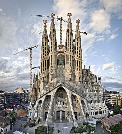 Sagrada Familia Image via wikimedia.org