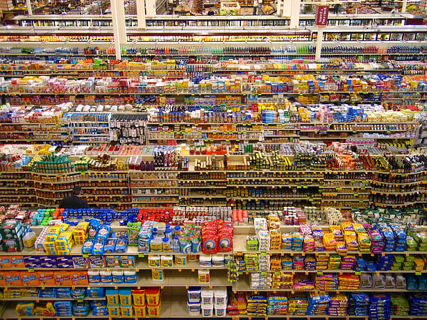 Typical Supermarket Aisles - package types dominate noticeability