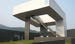 Steven Holl Completes Green-Roofed Nanjing Museum of Art & Architecture