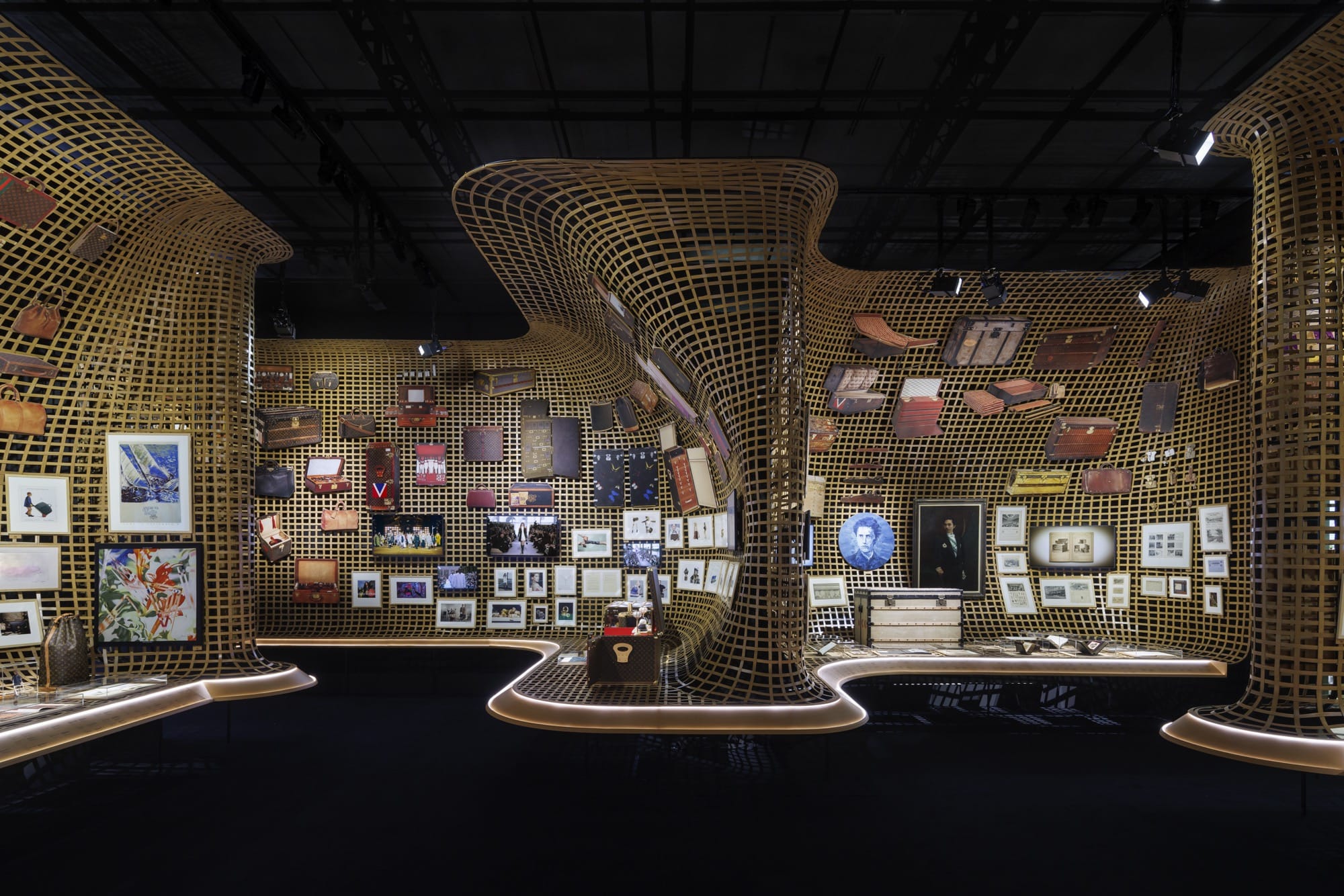 アート・デザイン・音楽 Louis Vuitton/Architeature And Interiors OMA and Louis Vuitton unveil immersive exhibition at Nakanoshima