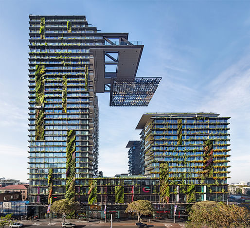 One Central Park by Ateliers Jean Nouvel + PTW Architects in Sydney, Australia. Image courtesy of Frasers Property Australia and Sekisui House Australia