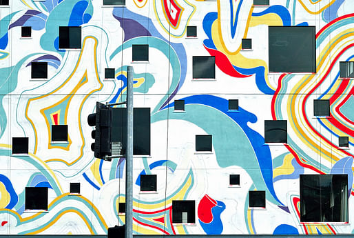 Mural on a building near Burnside Bridge, Portland. Graphic design by James Jean. Painted by Dan Cohen. Photo: Old White Truck/Flickr. 