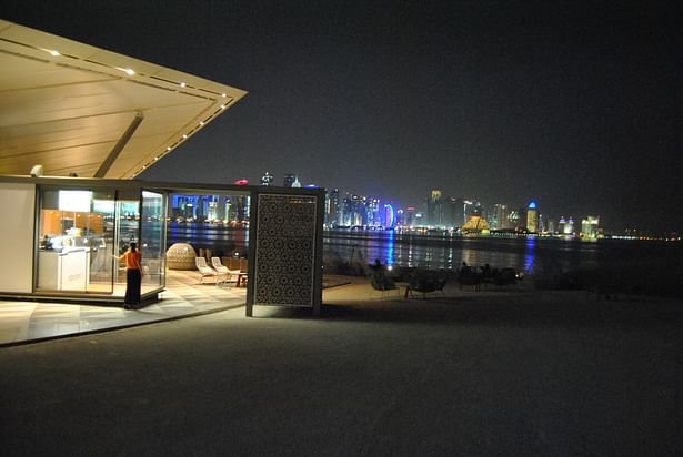 Restaurant kiosk. Night view