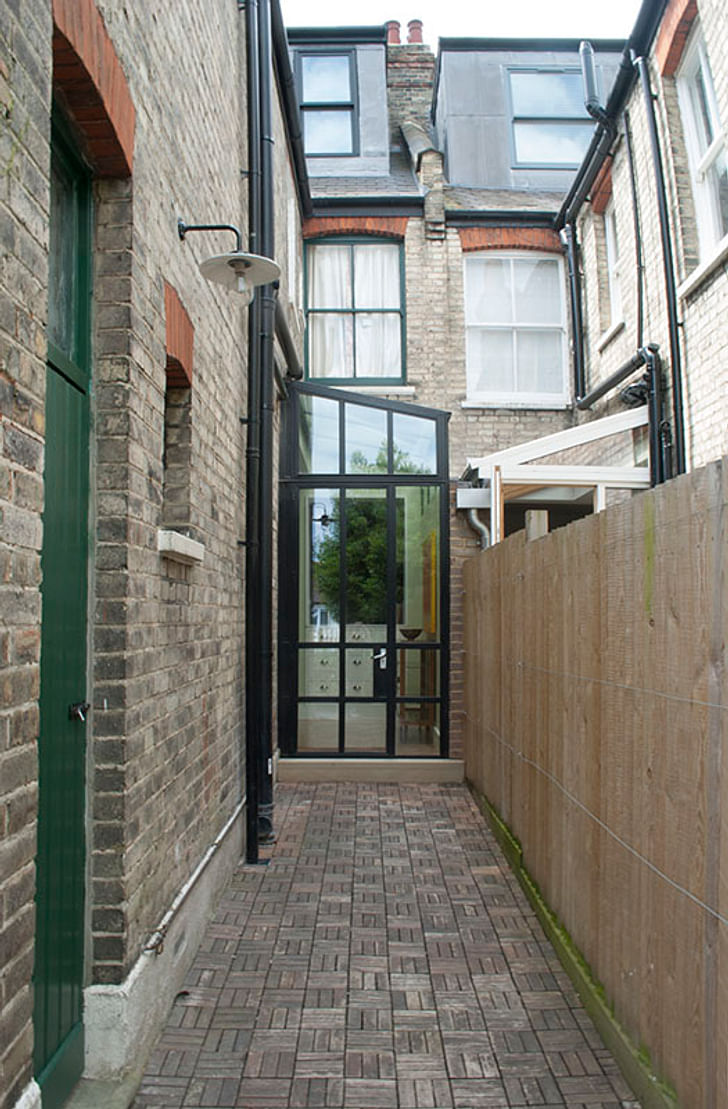 Side return extension in North London. Image courtesy of the architect.