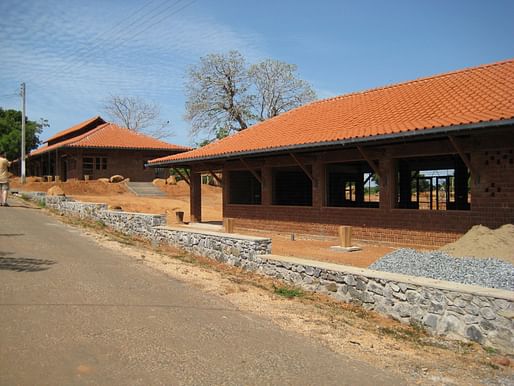 The Yodakandiya Community Complex in Sri Lanka built by Architecture for Humanity. Image via wikimedia.org