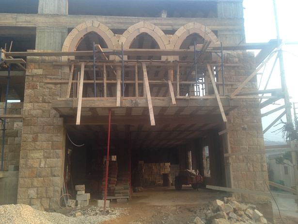 Building and Constructing Arches