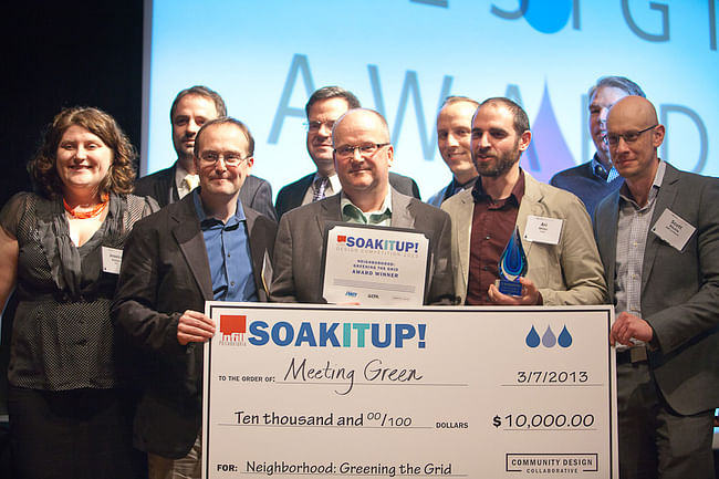 “Meeting Green” Team led by Richard Roark (front left) and Stephen Benz (front row, second from left) accept award for Neighborhood: Greening the Grid © CG Lawrence Photography (Gregory Clarke)