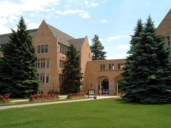 Arched entryway of the University of St. Thomas St. Paul campus. Photo via Wikipedia.