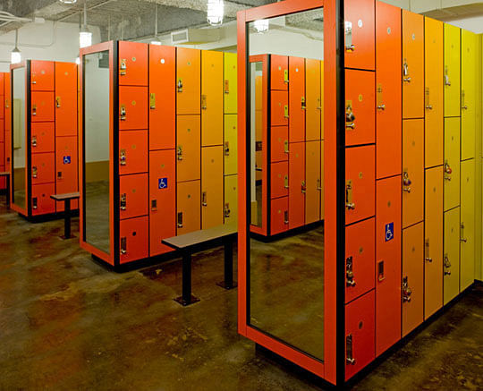 4Y - Locker Room