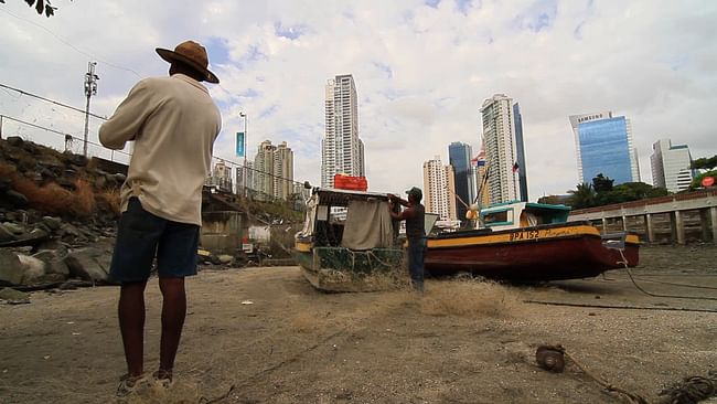 Film still from Enrique Perez's 'Caos en la Ciudad', which will have its European premiere at AFFR 2013. Image from affr.nl.