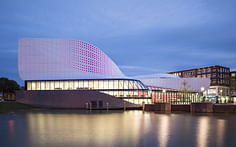 A closer look at UNStudio’s new Theatre de Stoep in Spijkenisse, The Netherlands