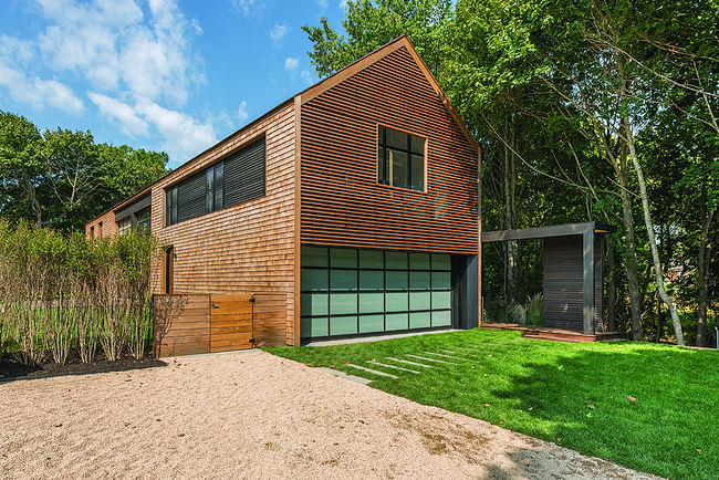 Modern Barn in East Hampton, NY by Naiztat + Ham Architects, P.C.