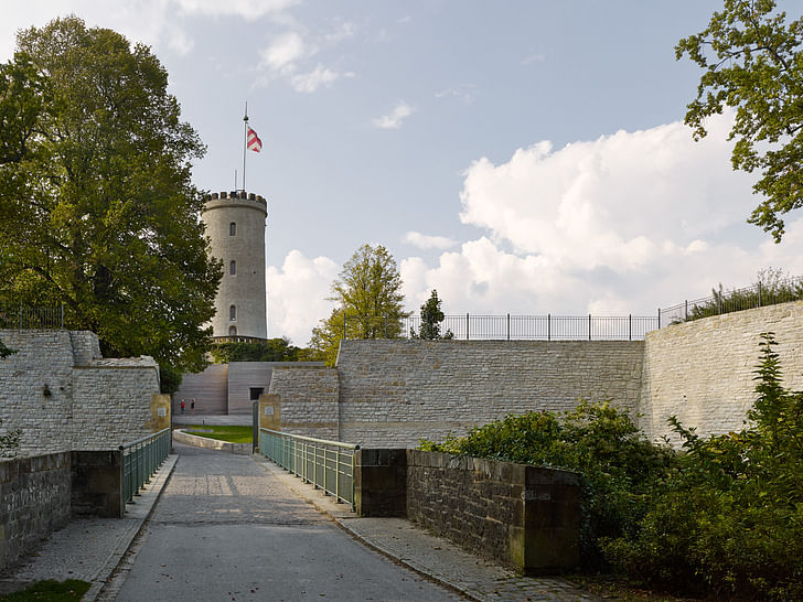 View from the bridge through the south-east curtain wall. © Stefan Müller