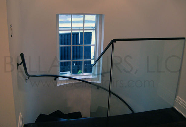A glass railing was added to the second floor guardrail.