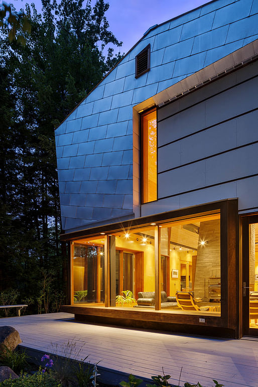 MOUNTAIN:house in Barlett, NH by INTERSTICE Architects; Photo: Greg Pemru