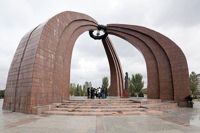 Ostalgia Bishkek Kyrgyzstan Victory Monument 2010 ©Simona Rota