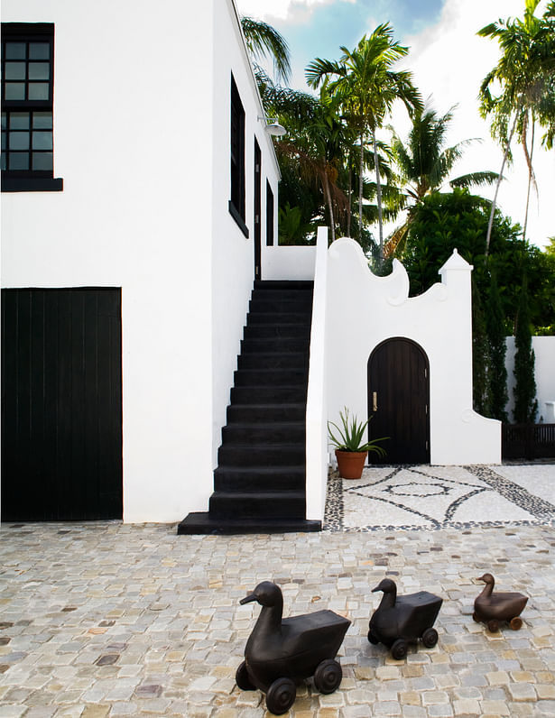 Cottage, Cape Dutch House, Photo by Ariela Grossman