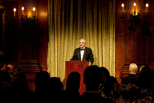 Renzo Piano accepting the President's Medal at the award dinner in New York City, April 9, 2013 (Photo © Joan Cuenco)