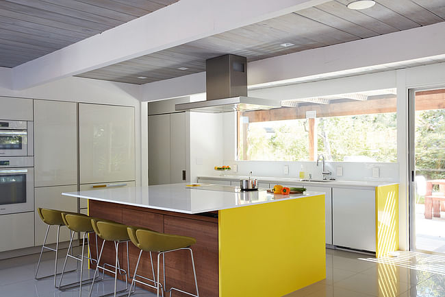 Double Gable Eichler Remodel in Mountain View, CA by Klopf Architecture; Photo: Mariko Reed
