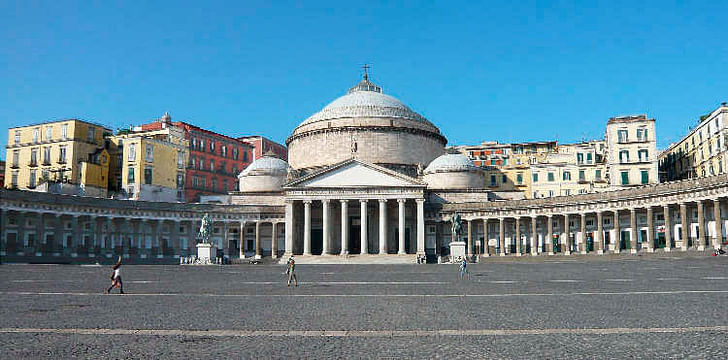 Figure 9 - Piazza del Plebiscito in Naples