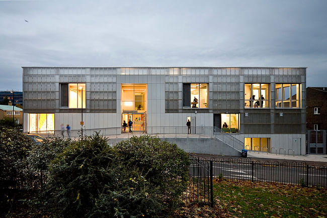 London: TNG Youth and Community Centre by RCKa. Photo: Jakob Spriestersbach