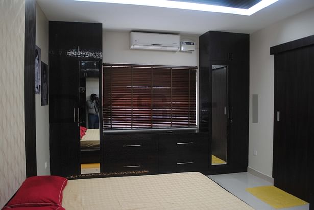 Master bedroom - wardrobe with dressing unit