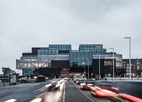 Oliver Wainwright on OMA's new Copenhagen Blox building: "missed opportunity for Denmark"