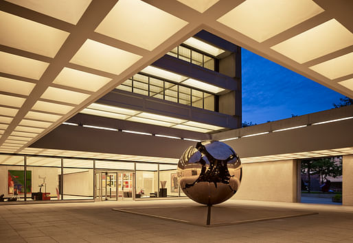 American Enterprise Group​ National HQ - entrance court​. Photo: Nick Marrick, Hedrich Blessing (2015)