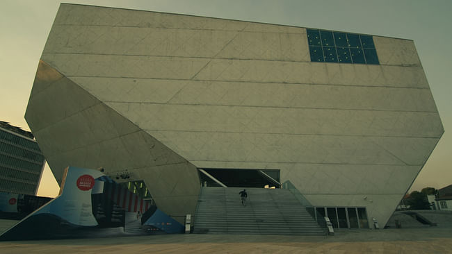 Screenshot from REM, courtesy of Tomas Koolhaas.