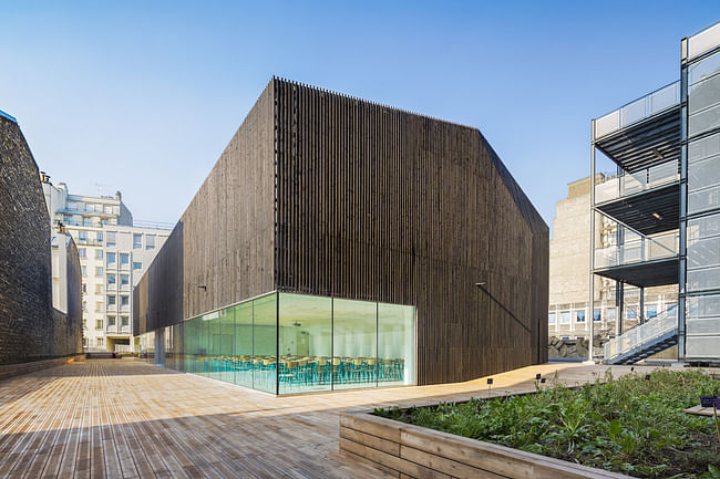 Urban Barn in Paris, France by ATELIER ZÜNDEL CRISTEA; Photo: Sergio Grazia